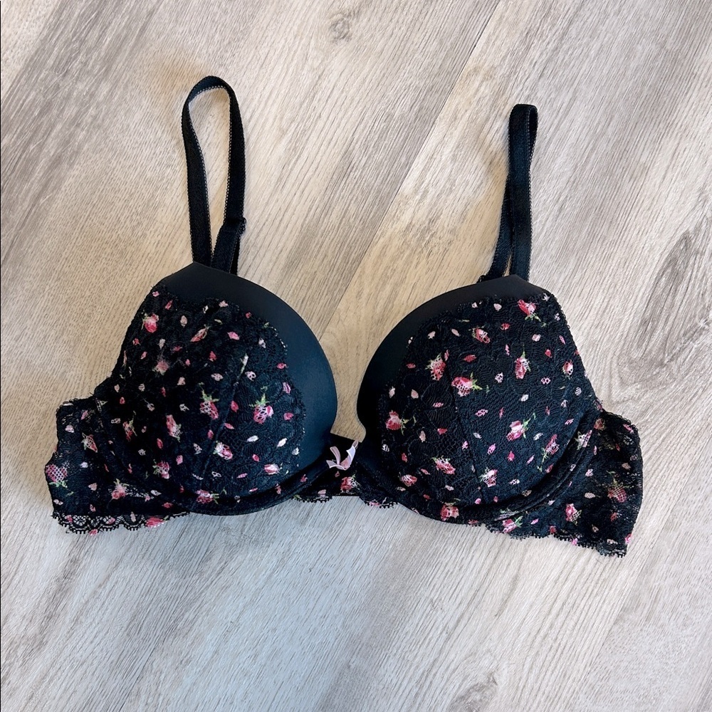 Victoria’s Secret Dream Angels Black Lace Dainty Floral Print Push-Up Bra / 34B